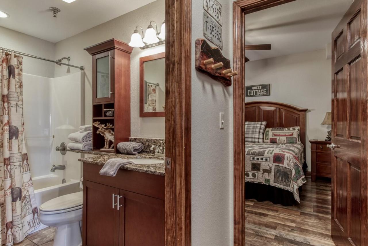 Gorgeous 2Bd 2Bth Condo With Mountain Views Pool Hot Tub Game Room Close To Parkway Pigeon Forge Kültér fotó